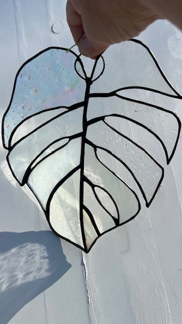 Clear Textured Stained Glass Monstera Leaf Suncatcher – Neutral Tropical Window Hanging, Black Patina Finish, Handmade Glass Art