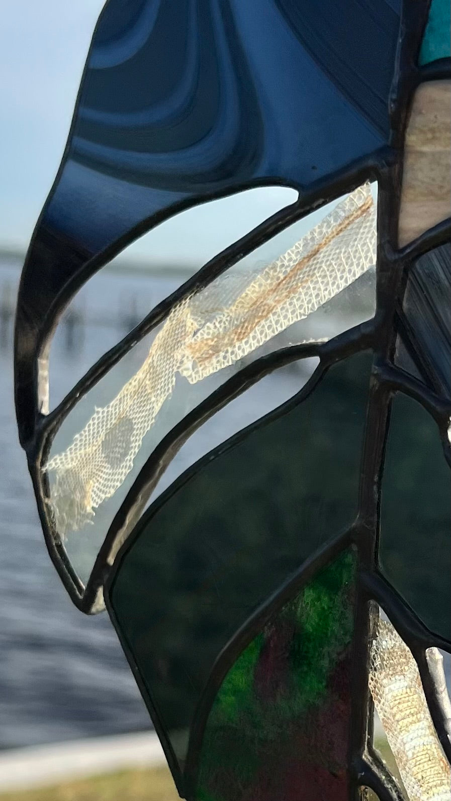 Black Stained Glass Monstera Leaf Suncatcher with Snakeskin Detail – Textured Dark Glass, Black Patina Finish, Handmade Window Hanging