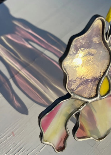 Stained Glass Iris Suncatcher – Pink & White Handblown Glass Flower with Yellow Center, Black Patina, Wire Detail, Handmade USA, One of a Kind